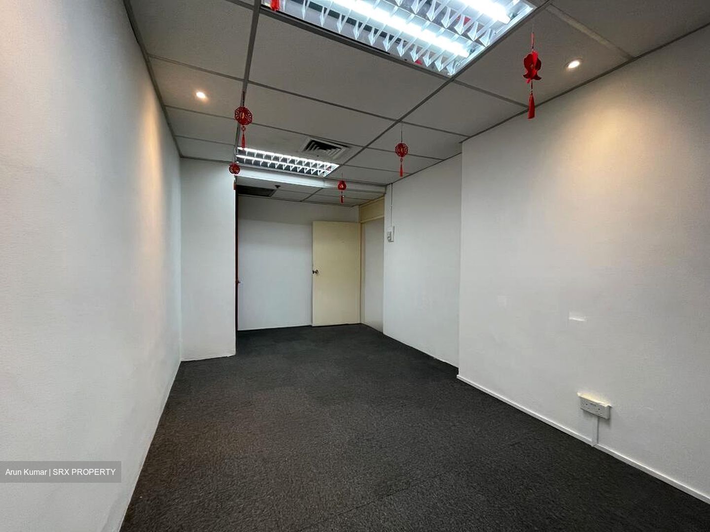 International Plaza (D2), Office #517620511